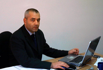 Alexandru BLA�